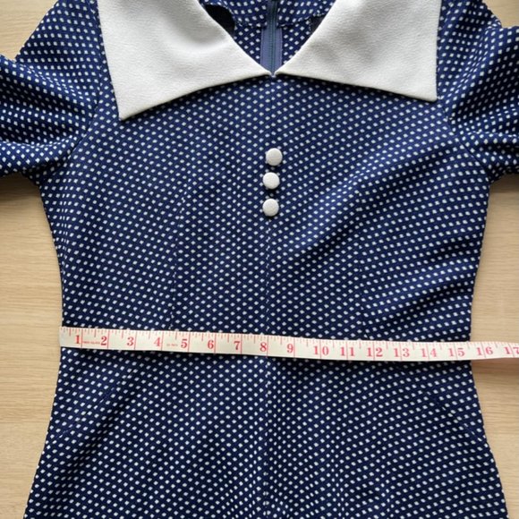 Vintage 70s navy polka dot dress with collar and cuffs - Picture 4 of 5